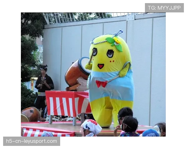 吉祥物扮演者:面具下的辛酸,吉祥物女扮演辛苦